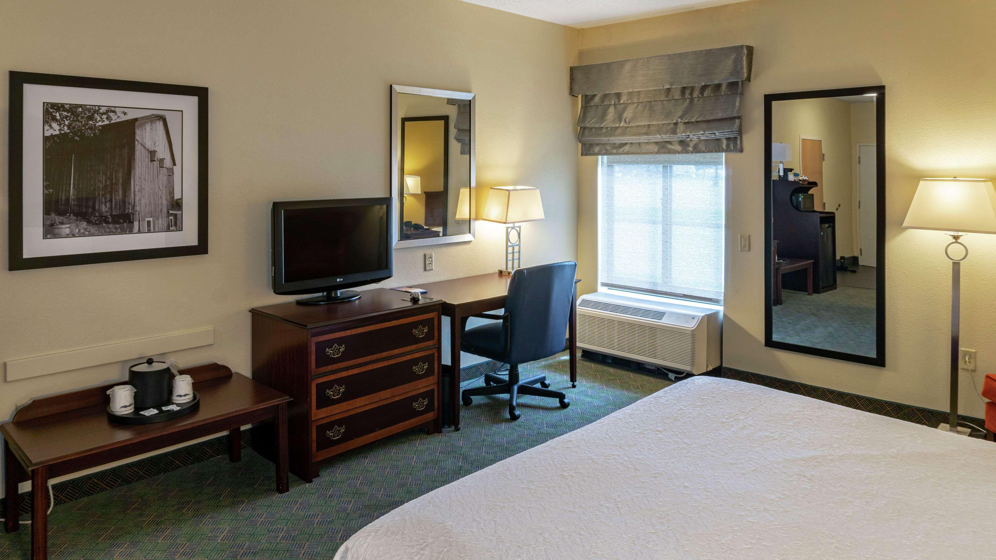 Hampton Inn New Philadelphia Extérieur photo