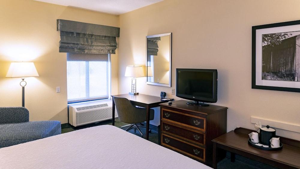 Hampton Inn New Philadelphia Extérieur photo