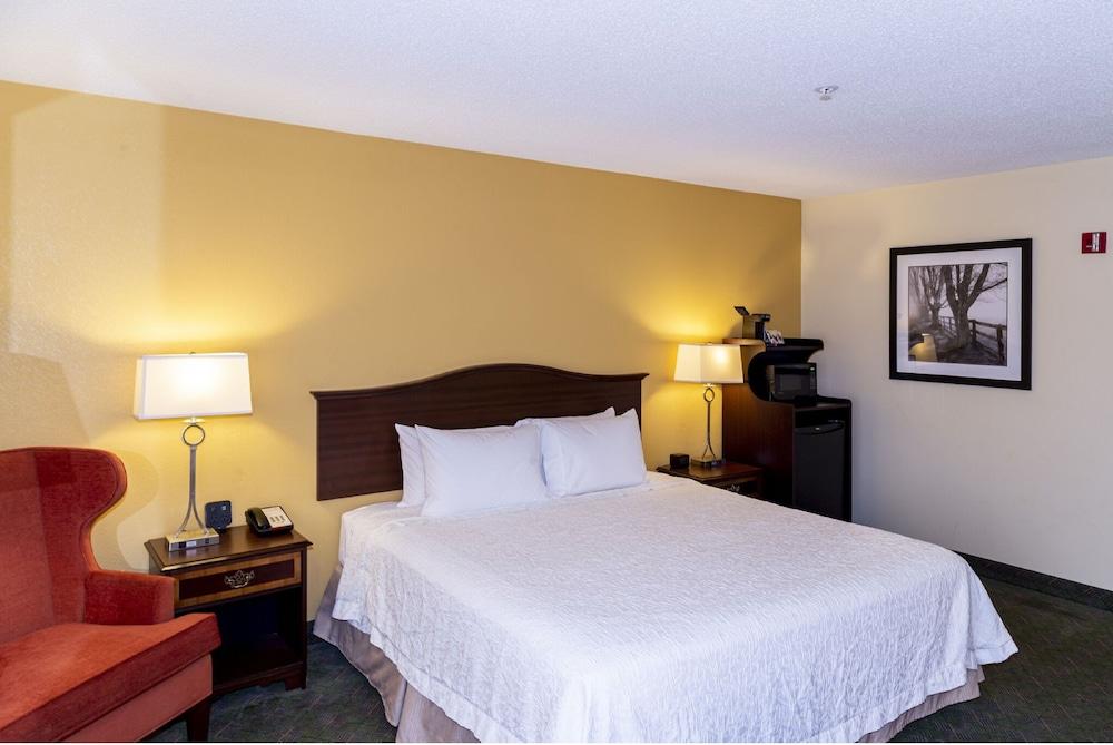 Hampton Inn New Philadelphia Extérieur photo