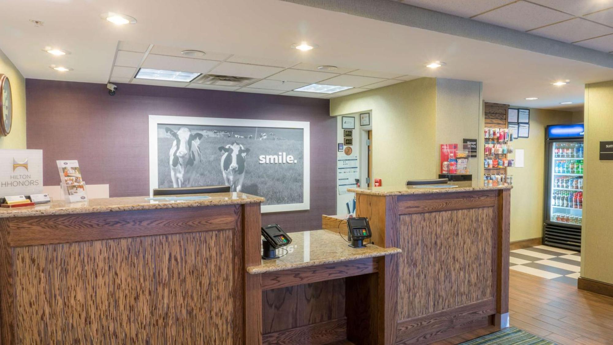 Hampton Inn New Philadelphia Extérieur photo