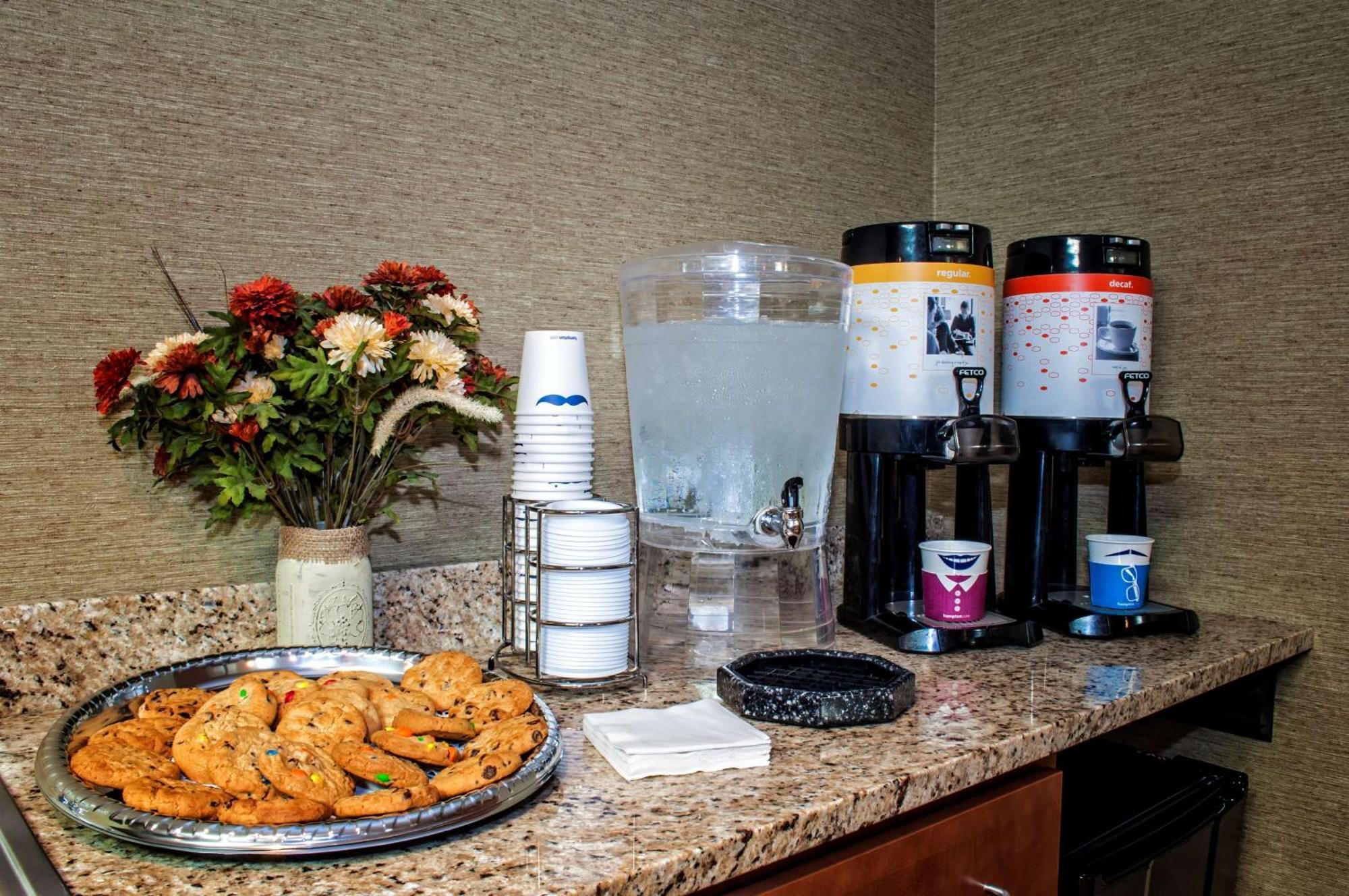 Hampton Inn New Philadelphia Extérieur photo
